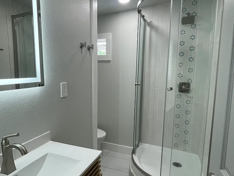 515 Frame St #4 — Photo 3