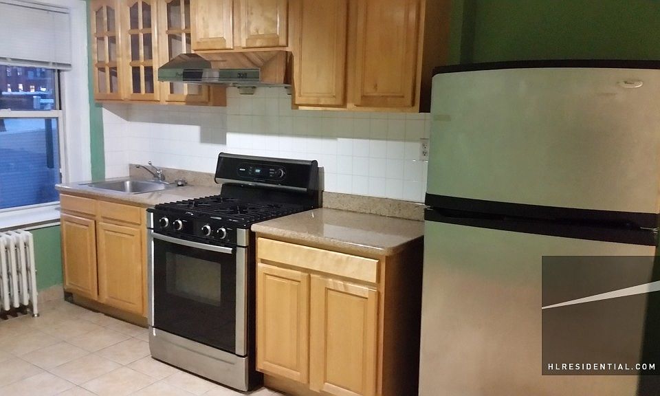 1st image of 4632 Vernon Blvd #3R
