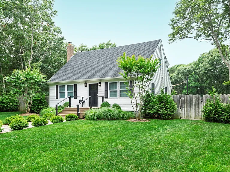 17 Joshua Edwards Ct — Photo 3