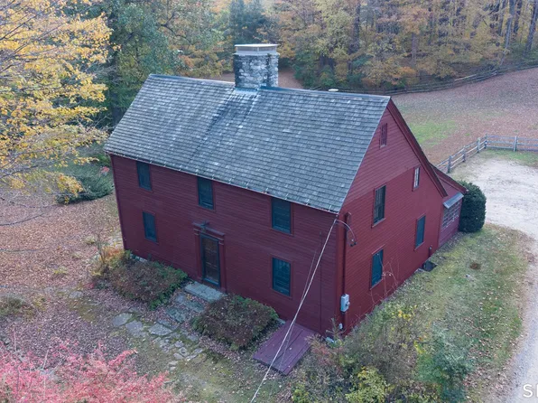 75 Bruning Road, New Hartford, CT 06057