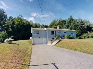 25 Hector St, Auburn, ME 04210