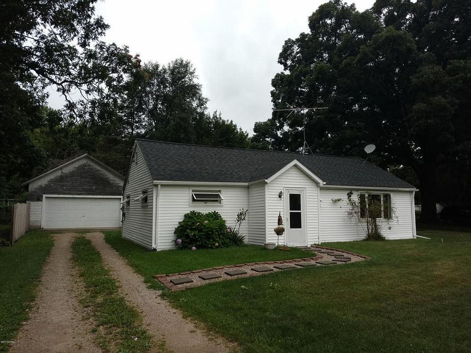 1st image of 7293 C Ave