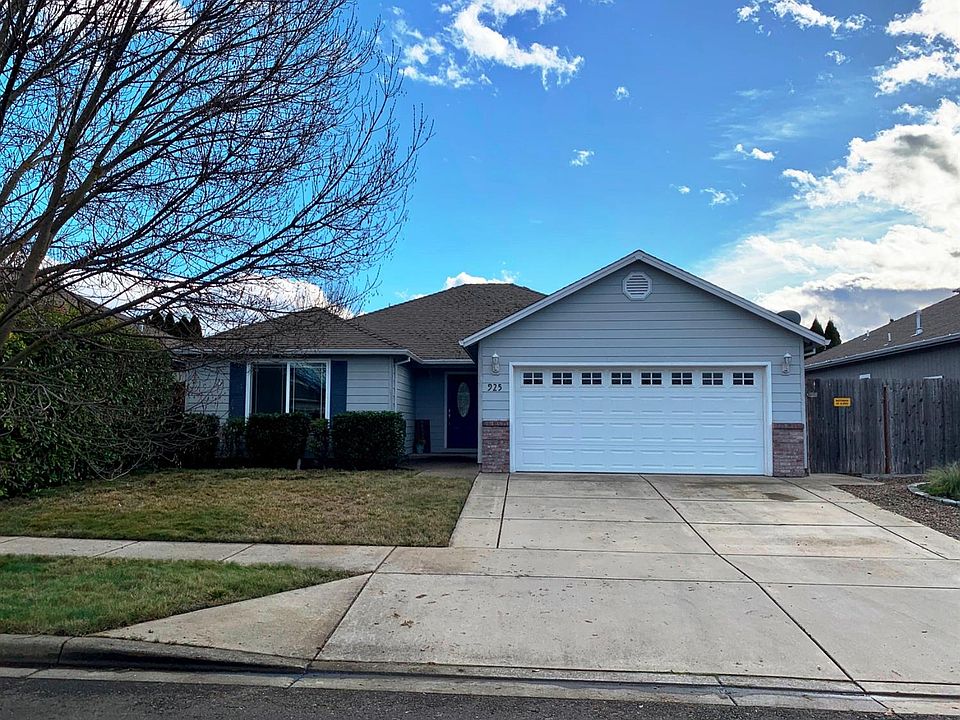 1st image of 925 Highbury Dr
