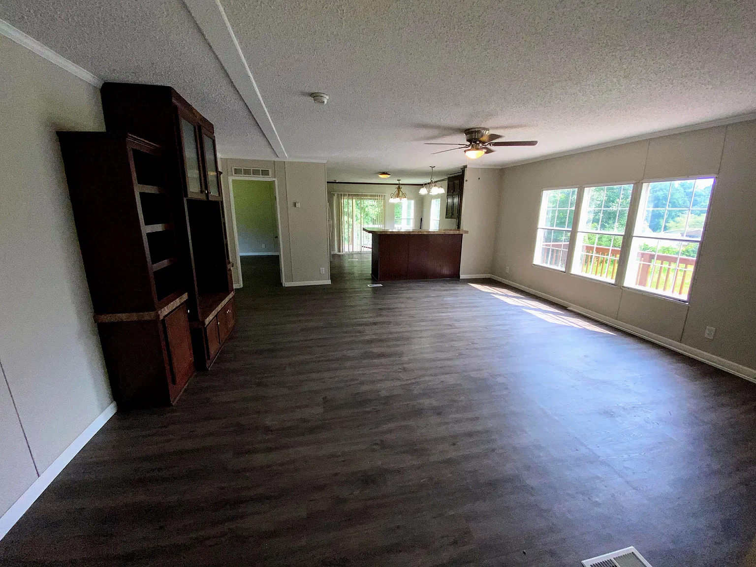 Marlow Drive, 1257 — Photo 4