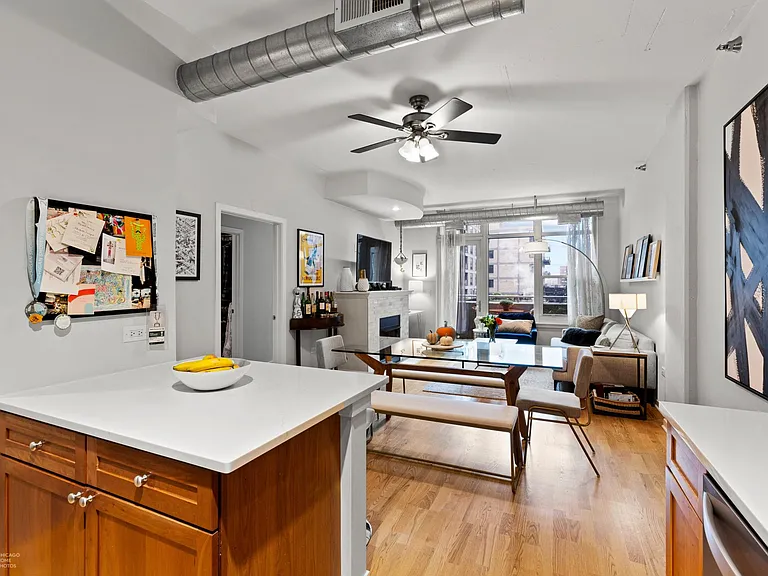 909 W Washington Blvd #411 — Photo 3