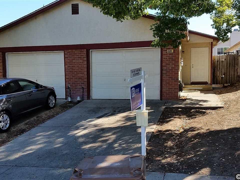 1st image of 2209-2211 Leland Ct