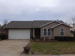 1 Hummingbird Ln, Fredericktown, MO 63645