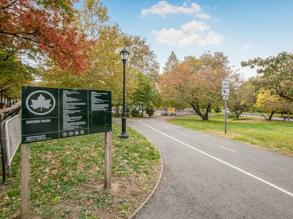 2166 Bronx Park East image 6 of 20