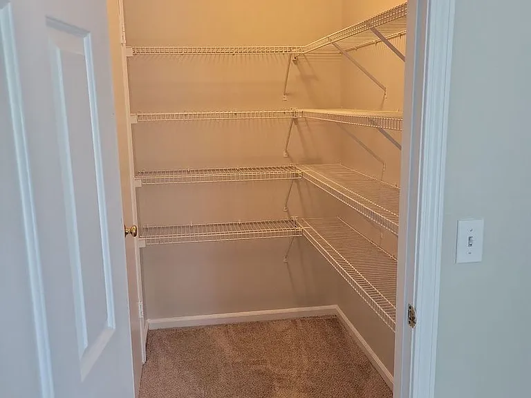 Country Gardens Apartments — Photo 56