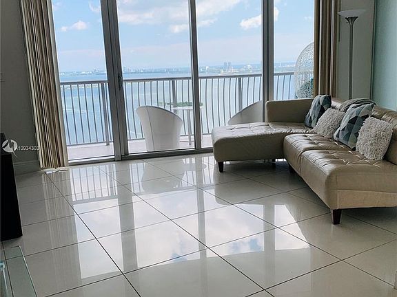 4th image of 1750 N Bayshore Dr APT 4301