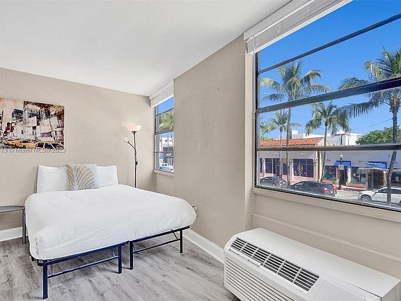 5th image of 710 Washington Ave APT 225