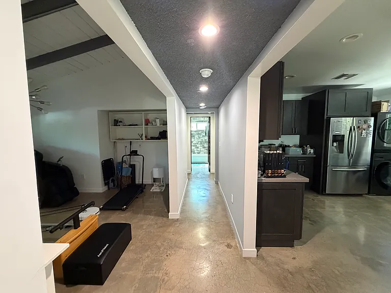 22701 Martha St — Photo 38