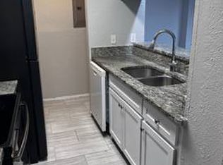 339 Arborview Dr, Garland, TX 75043