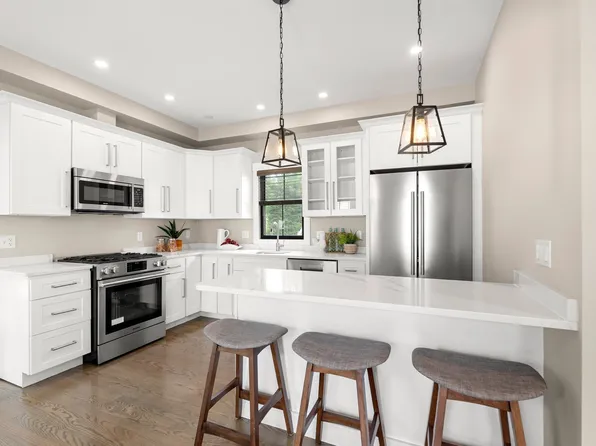 20 Plain St #20, Dorchester, MA 02122