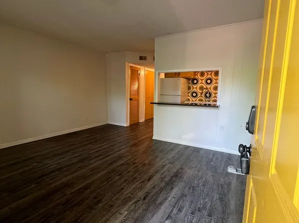 8th Street, 300 8th St SW #312, Cullman, AL 35055