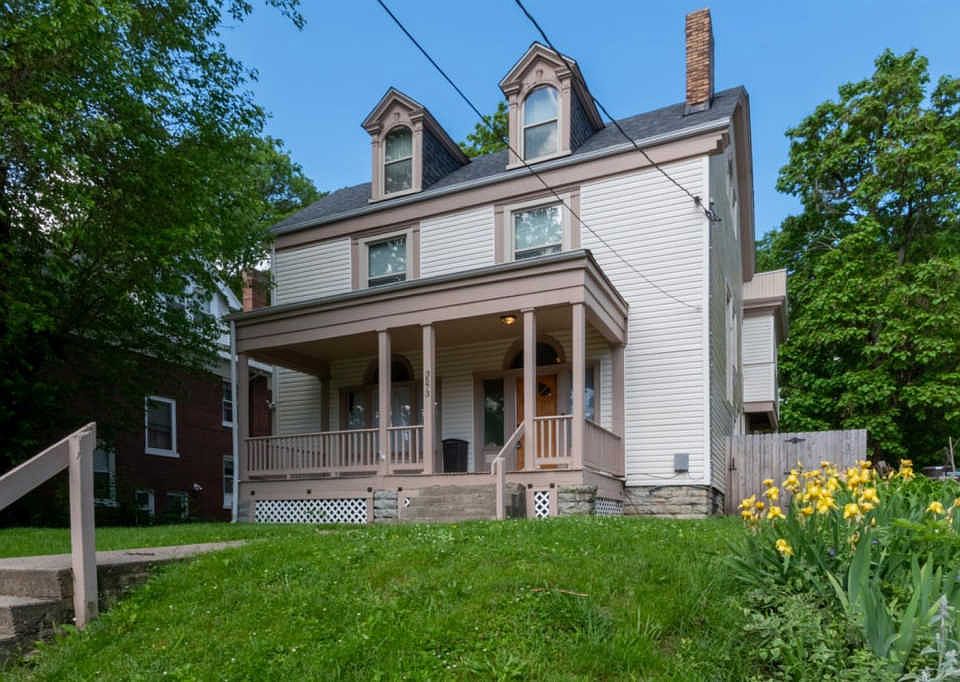 1st image of 3573 Bogart Ave