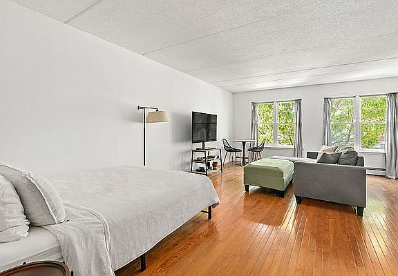 3rd image of 113 W 117th St APT 2