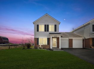 600 Fair Lane Dr, Minooka, IL 60447