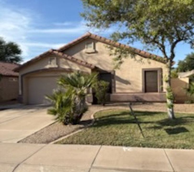 1st image of 1704 E Los Alamos St