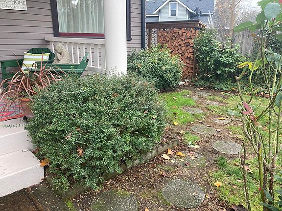 3rd image of 850 SW C Ave