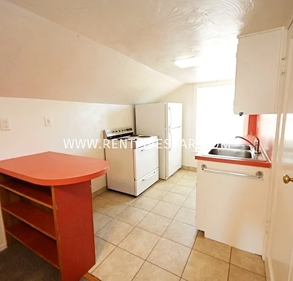 1056 S 4th Ave #7 — Photo 4
