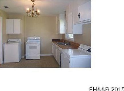 4th image of 1605 Massey St