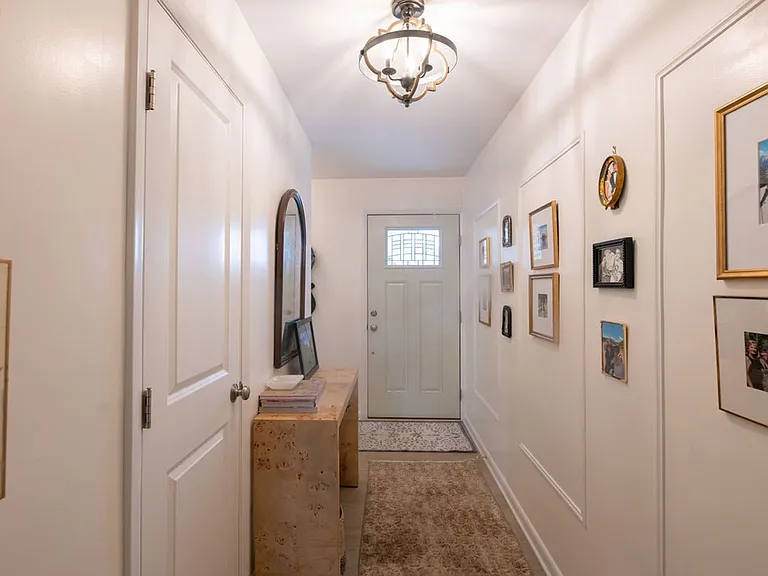 23213 Fairmount Blvd — Photo 6