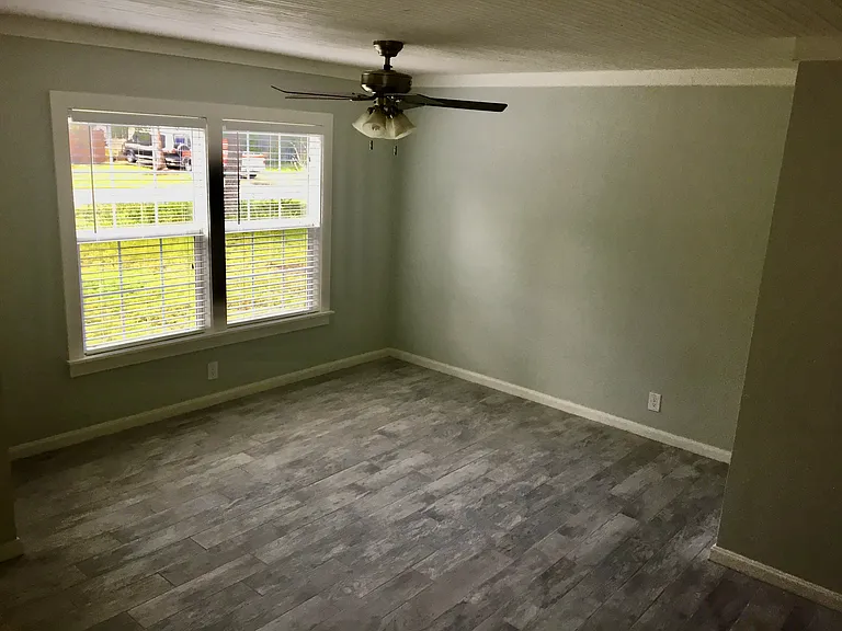 359 Okaloosa Rd NE — Photo 8