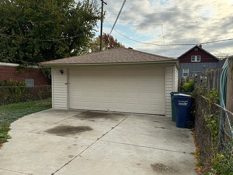 1303 Wilson Ave — Photo 18