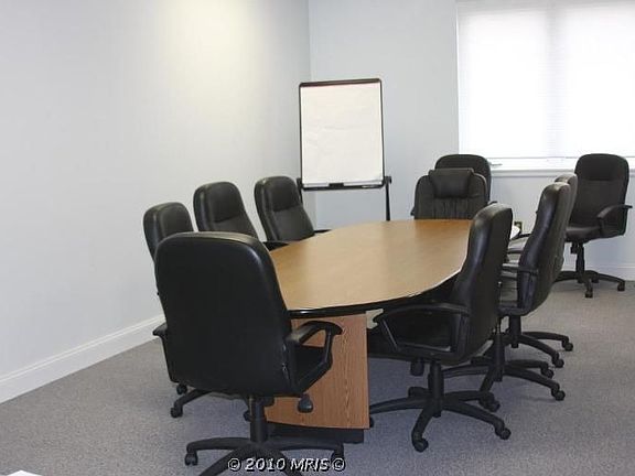 5th image of 462 Herndon Pkwy Ste 105