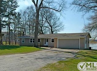 15464 Leonard St, Spring Lake, MI 49456