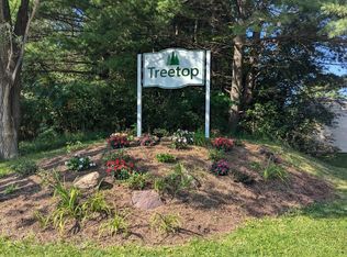 51 Bayberry Ln, South Burlington, VT 05403
