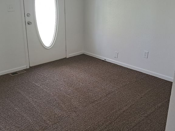 4th image of 539 Thomas St #535