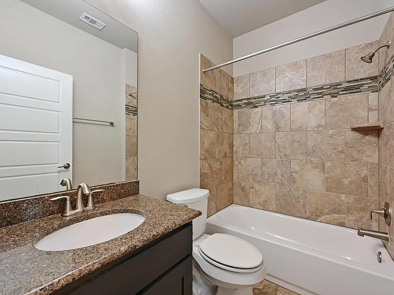 2021 Carlson Dr — Photo 14