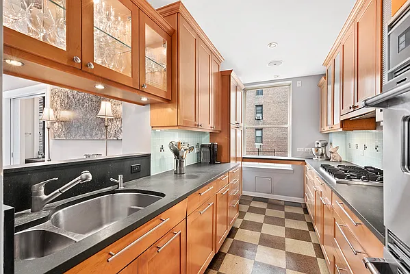 Sold by Douglas Elliman | media 8