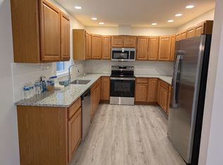 109 Glade Ridge Ct, Camillus, NY 13031