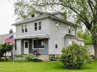 5753 Harrison St, Merrillville, IN 46410