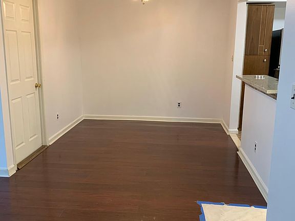 4th image of 71-09 Park Ave #2