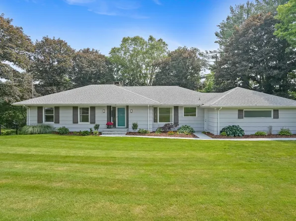 16 Dogwood Drive, Danbury, CT 06811