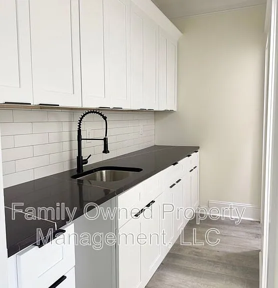 2245 Fillmore St — Photo 3