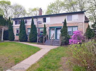 25 Stillwater Rd, Smithfield, RI 02917