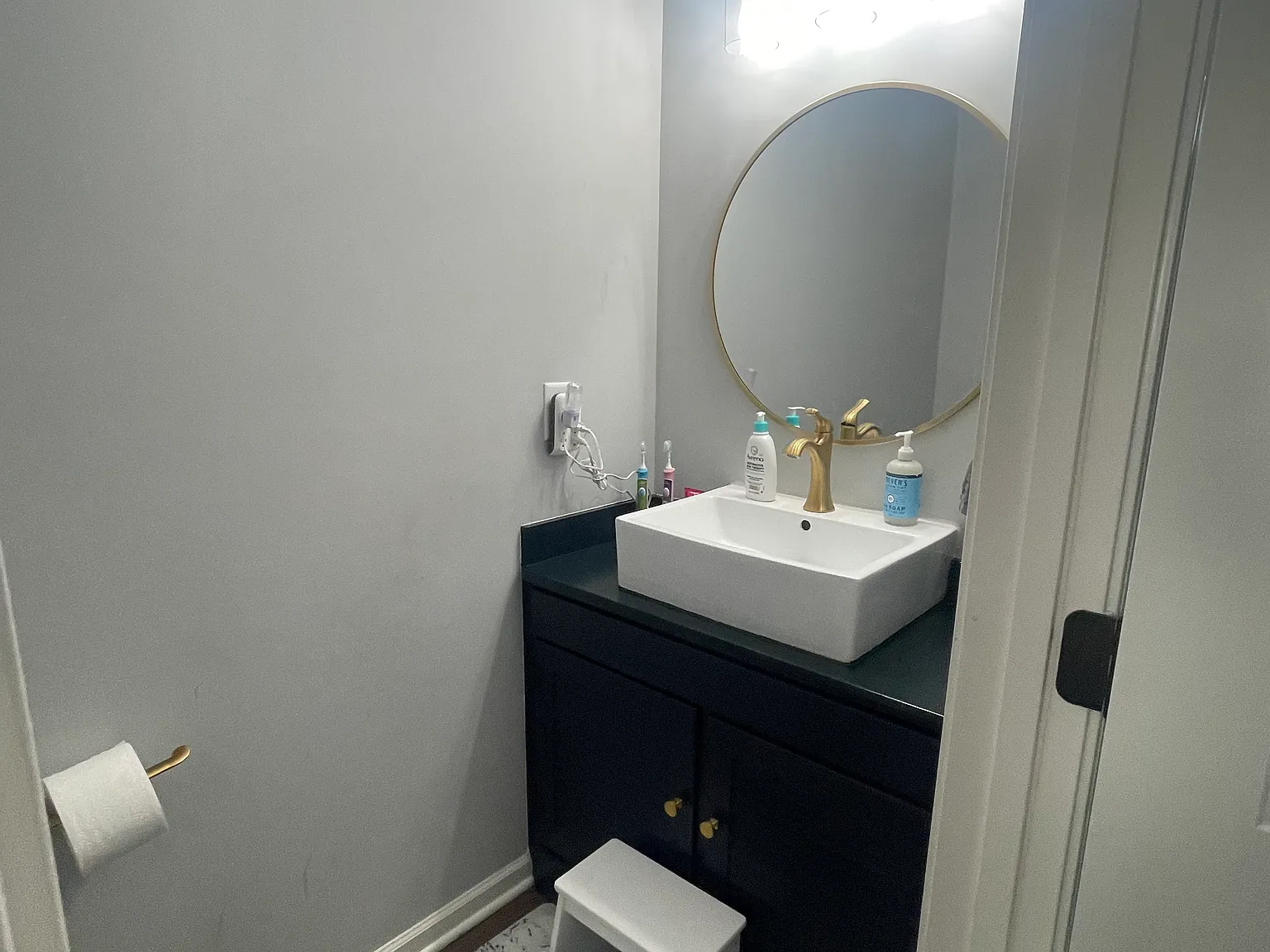 3 bed, 2.5 bath, 1631 sqft, $2,200 — Photo 4