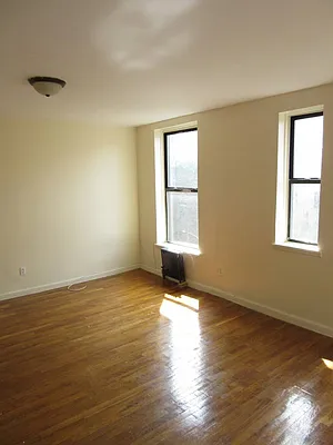 Rented by Bohemia Realty Group | media 8