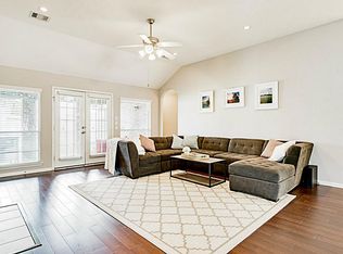 2506 Rusting Creek Dr, Pearland, TX 77584