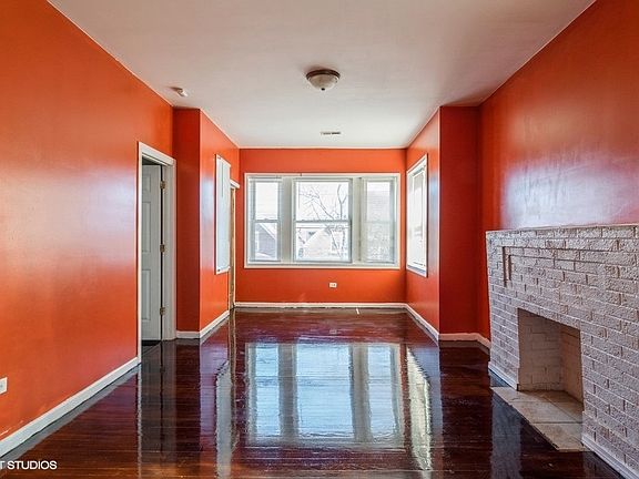2nd image of 852 N Central Park Ave