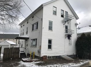 30 Tecumseh St, Fall River, MA 02721