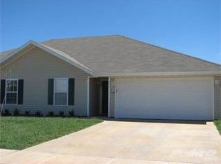 1124 N Clifton Ave, Springfield, MO 65802