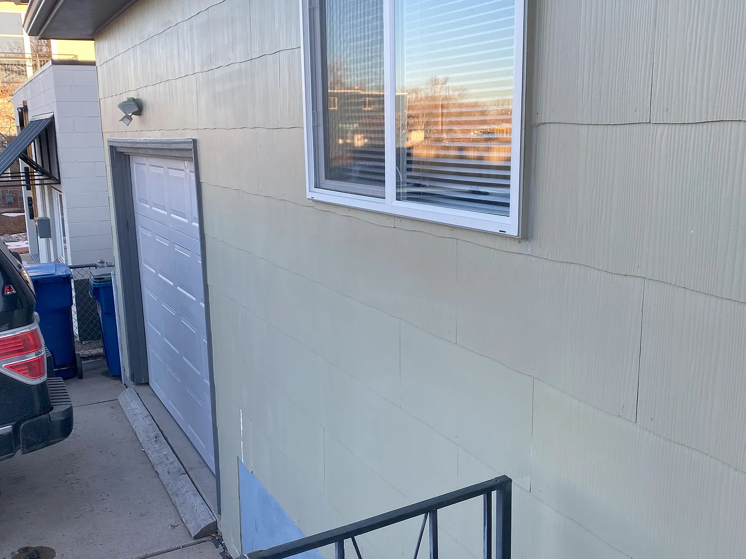 2020 W Hamilton Pl — Photo 2