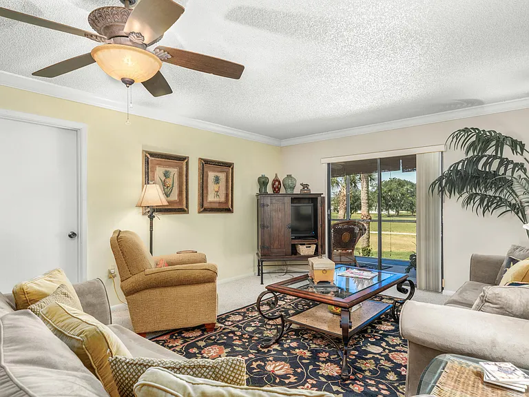 3833 Edgewater Dr — Photo 17