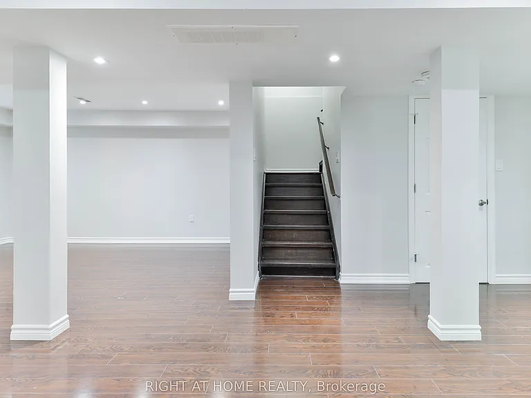 186 Cosgrove Dr #BASEMENT — Photo 8